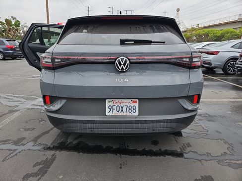Used 2023 Volkswagen ID.4 Pro image 11