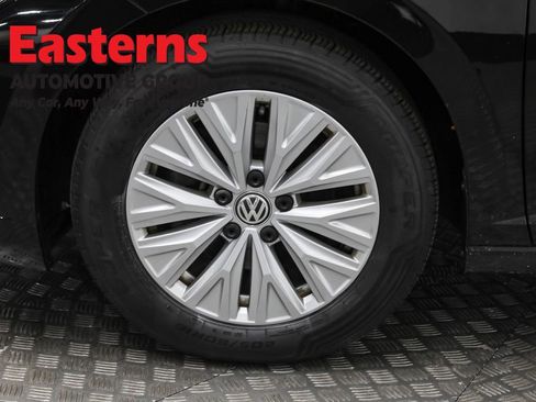 Used 2019 Volkswagen Jetta S w/ Driver Assistance Package image 32