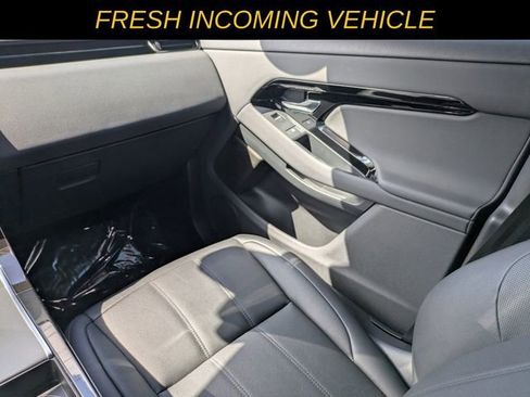 Used 2026 Land Rover Range Rover Evoque S AWD/4WD image 14
