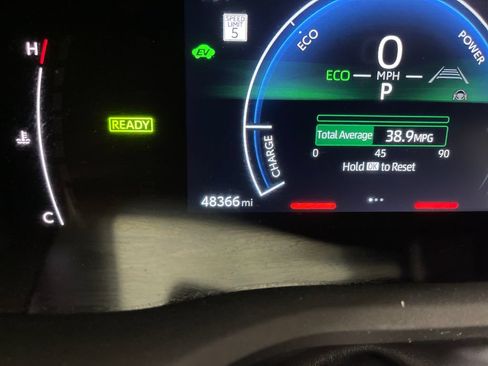 Certified 2025 Toyota Camry SE FWD image 19