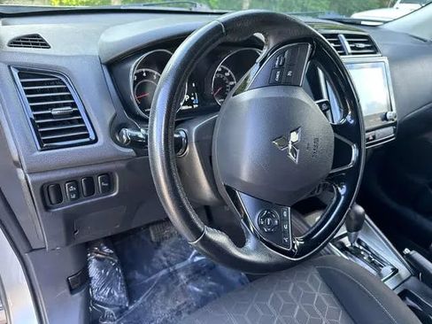 Used 2020 Mitsubishi Outlander Sport SE AWD/4WD image 9