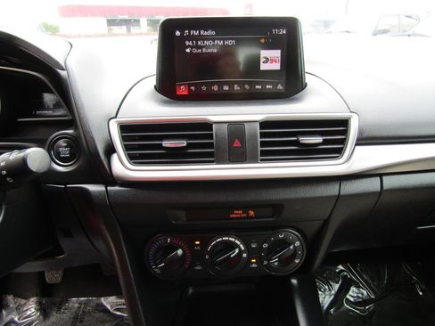 Used 2018 MAZDA MAZDA3 Sport image 16