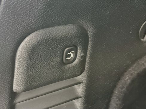 Used 2020 Jeep Grand Cherokee Limited AWD/4WD image 31