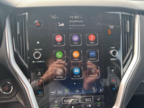 Used 2025 Subaru Outback Premium w/ Popular Package #1A image 12