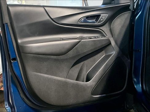 Used 2019 Chevrolet Equinox LT image 9