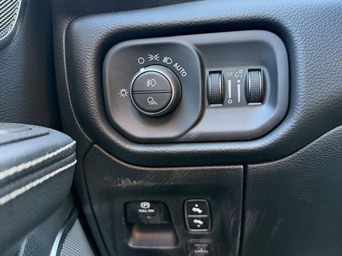 New 2026 RAM 1500 Laramie AWD/4WD image 19