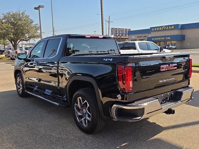 New 2026 GMC Sierra 1500 SLT w/ SLT Premium Package