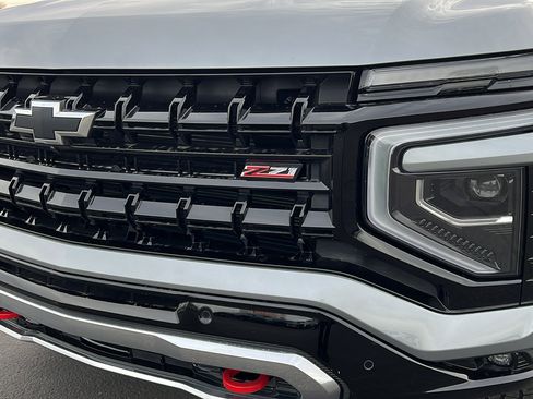 Certified 2025 Chevrolet Tahoe Z71 w/ Comfort Package image 9