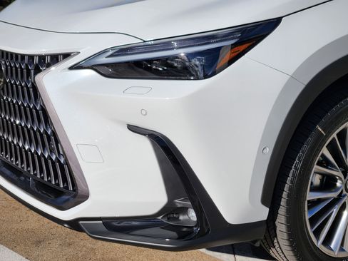 New 2026 Lexus NX 350h 350h Luxury image 5