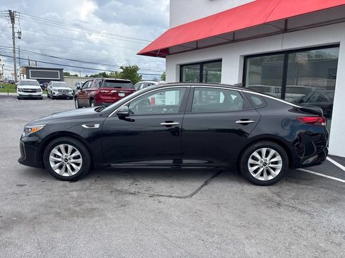 Used 2018 Kia Optima S FWD image 3