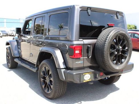 Used 2021 Jeep Wrangler Unlimited Sahara w/ Cold Weather Group AWD/4WD image 3