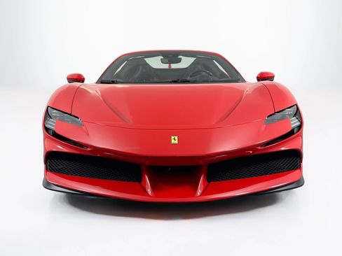 Used 2025 Ferrari SF90 Spider AWD/4WD image 2