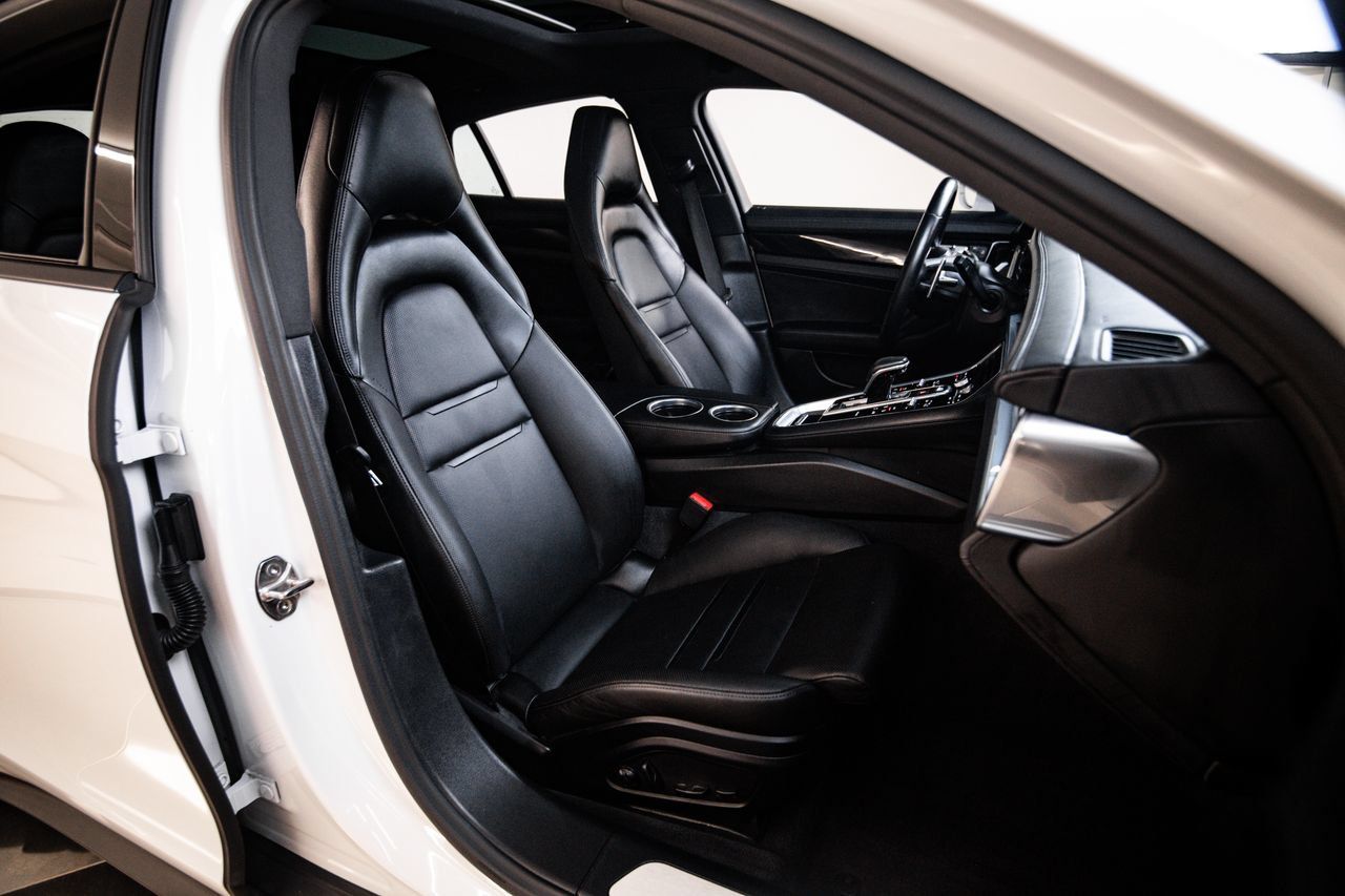 Certified 2023 Porsche Panamera image 29