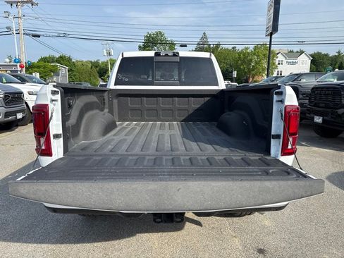 New 2026 RAM 2500 Big Horn AWD/4WD image 22