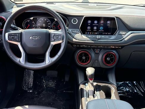 Used 2021 Chevrolet Blazer RS w/ Enhanced Convenience Package AWD/4WD image 3