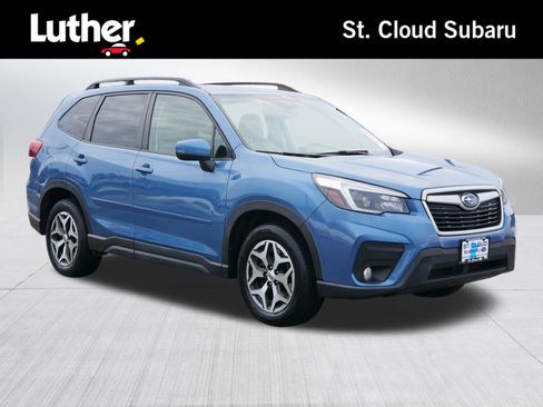 Used 2021 Subaru Forester Premium image 1