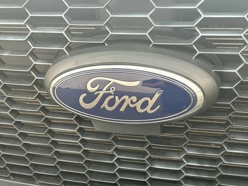 Used 2024 Ford Transit 250 Low Roof w/ Exterior Upgrade Package RWD image 23