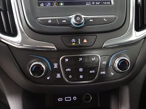 Used 2023 Chevrolet Equinox LT image 39