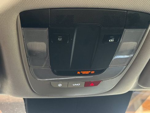 Used 2022 Kia Sorento S FWD image 25