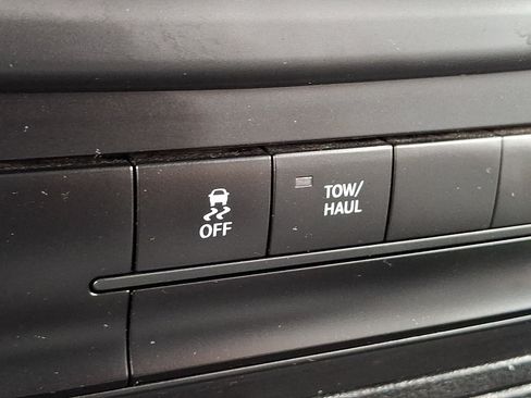 Used 2024 RAM 1500 Classic SLT AWD/4WD image 24