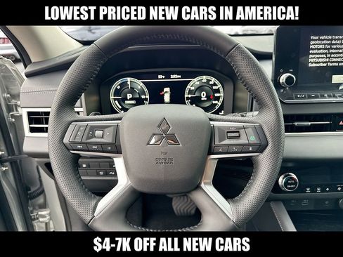 New 2025 Mitsubishi Outlander SE AWD/4WD image 12