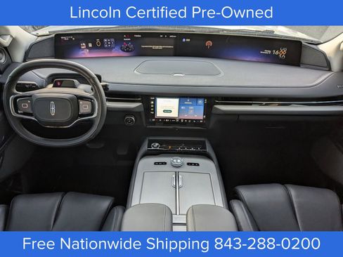 Certified 2025 Lincoln Navigator Reserve image 16