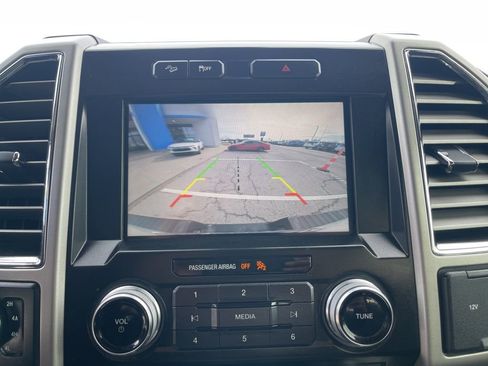 Used 2015 Ford F150 Lariat w/ Equipment Group 502A Luxury image 38