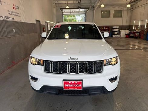 Used 2022 Jeep Grand Cherokee Laredo X AWD/4WD image 9