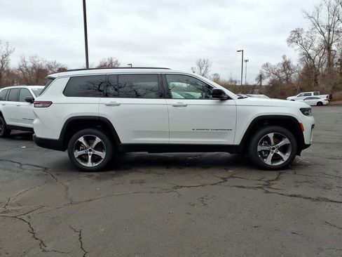 New 2026 Jeep Grand Cherokee L Limited AWD/4WD image 2