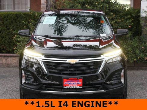 Used 2022 Chevrolet Equinox LT w/ Driver Convenience Package image 3
