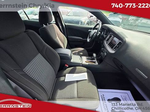 Used 2023 Dodge Charger SXT w/ Blacktop Package AWD/4WD image 27