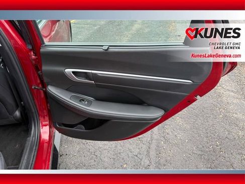 Used 2024 Hyundai Sonata Limited image 19
