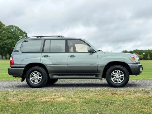 Used 2001 Lexus LX 470 4WD image 9