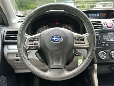 Used 2015 Subaru Forester 2.5i Premium AWD/4WD image 8