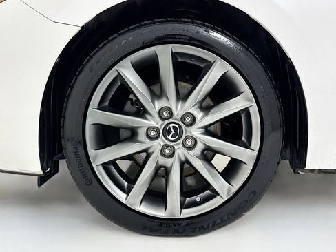 Used 2018 MAZDA MAZDA3 Grand Touring w/ Premium Equipment Package image 27