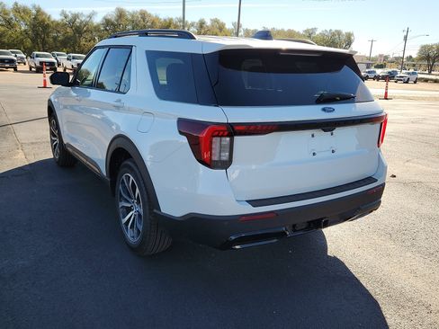 New 2026 Ford Explorer ST-Line w/ Premium Package RWD image 3
