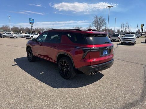 Used 2024 Chevrolet Traverse RS image 64