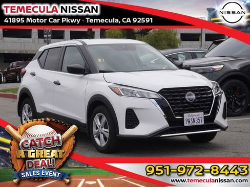 Used 2025 Nissan Kicks Play S FWD image 1