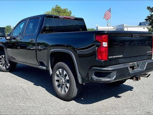 Used 2024 Chevrolet Silverado 2500 Custom w/ Custom Value Package AWD/4WD image 3