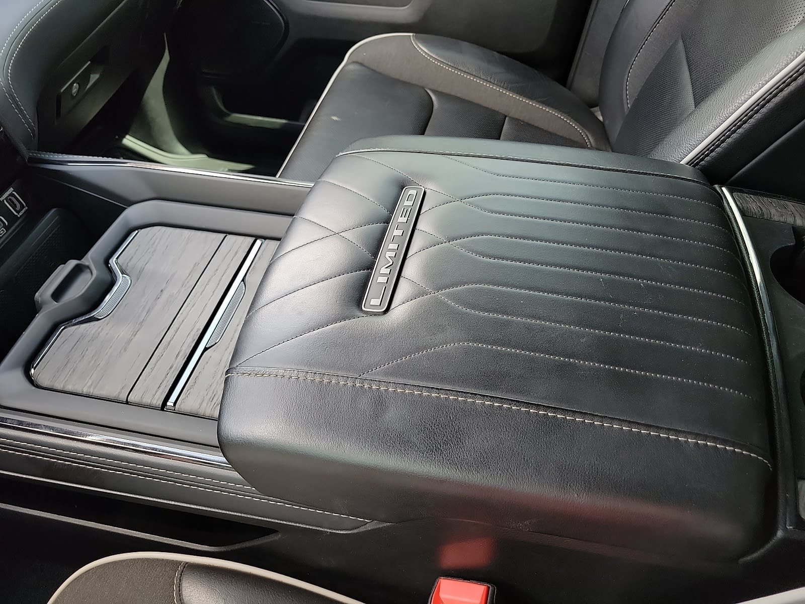 Used 2025 RAM 1500 Limited AWD/4WD image 20