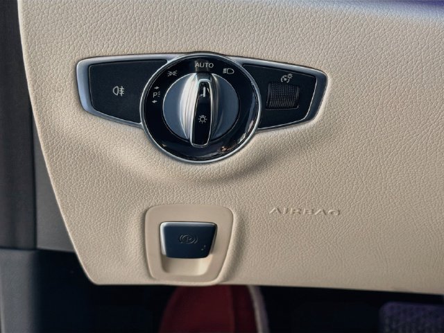 Used 2017 Mercedes-Benz E 300 image 33