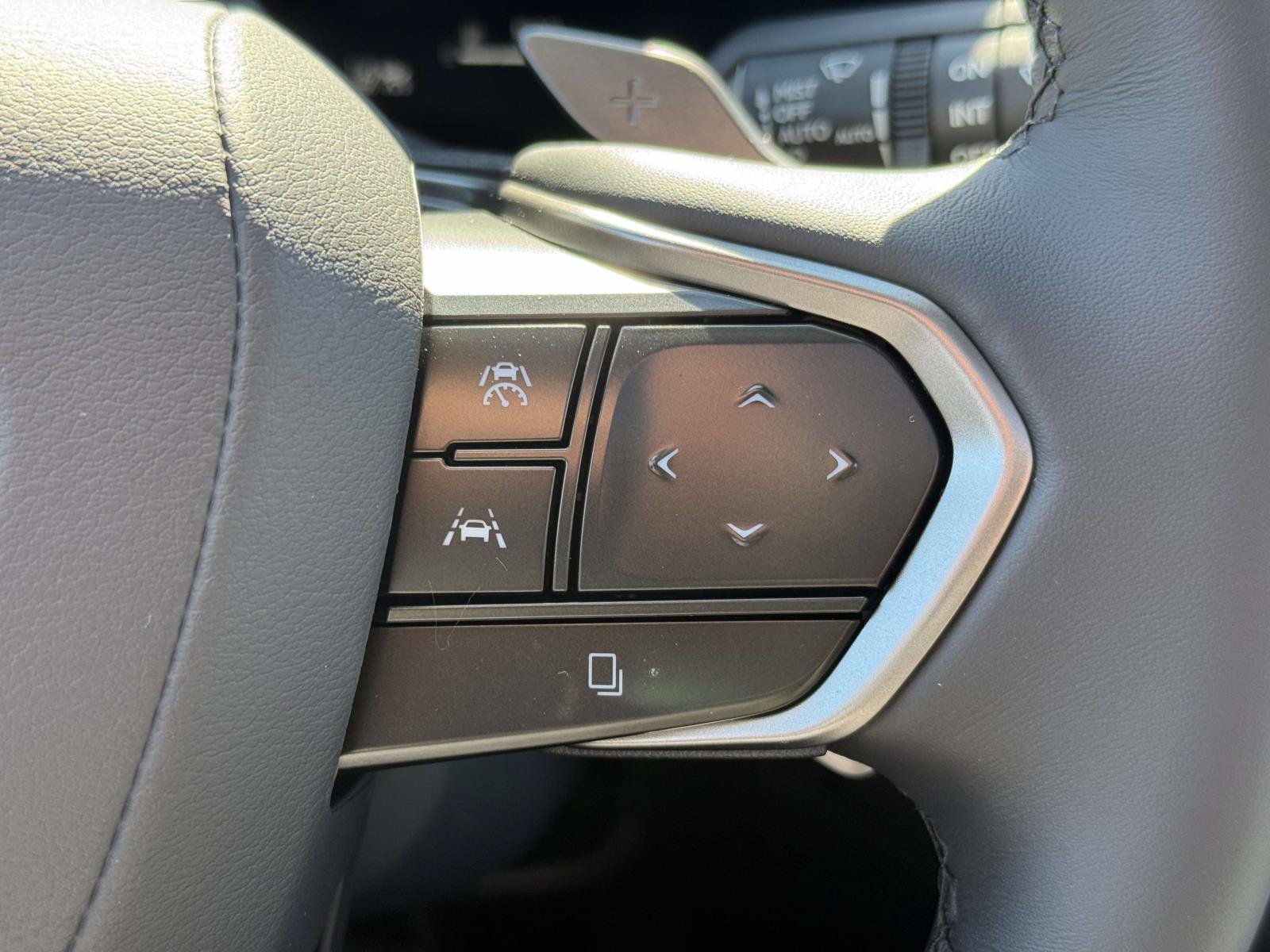 New 2026 Lexus RX 350h AWD/4WD image 17