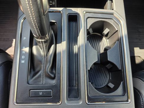 Used 2018 Ford F150 Raptor w/ Equipment Group 802A Luxury image 31