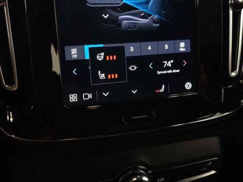 Certified 2023 Volvo C40 P8 Recharge Ultimate image 32