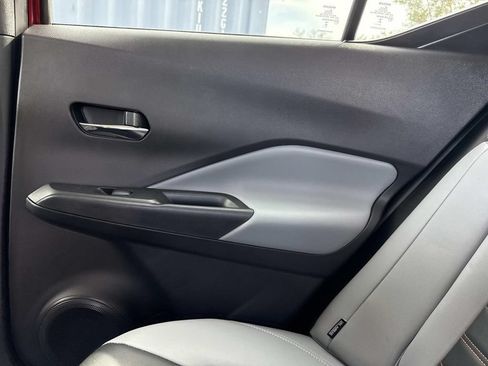 Used 2024 Nissan Kicks SR w/ SR Premium Package FWD image 18