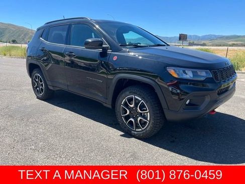 New 2026 Jeep Compass Trailhawk AWD/4WD image 1