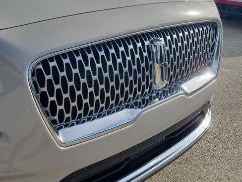 Certified 2022 Lincoln Nautilus FWD image 13