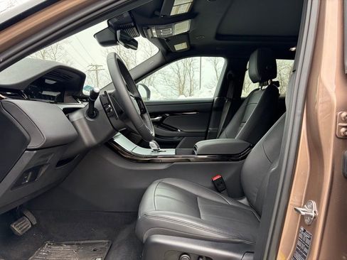 Certified 2025 Land Rover Range Rover Evoque S image 11
