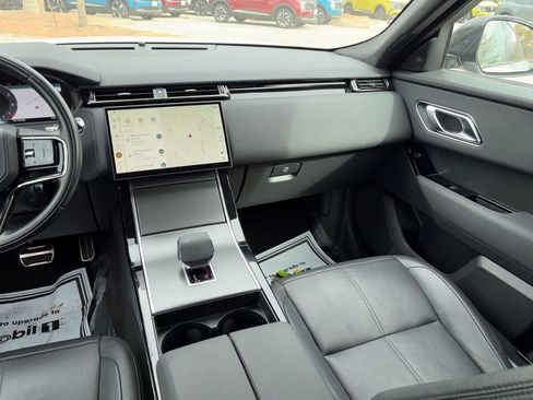 Used 2025 Land Rover Range Rover Velar Dynamic SE image 22