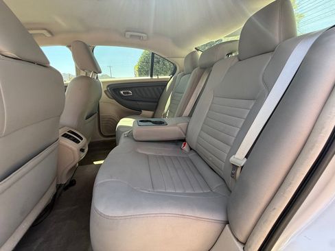Used 2011 Ford Taurus SE FWD image 33